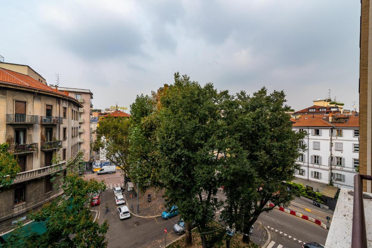 Vittoria 1 Lägenhet Milano Exteriör bild