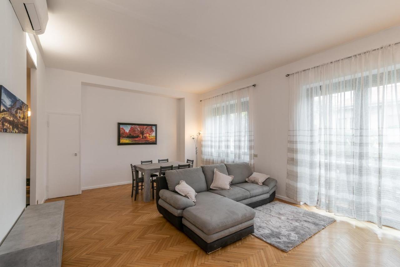 Vittoria 1 Lägenhet Milano Exteriör bild
